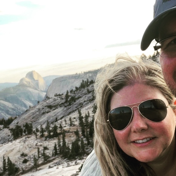 Profile Picture of Theresa Kivlen (@theresad18629) on Poshmark