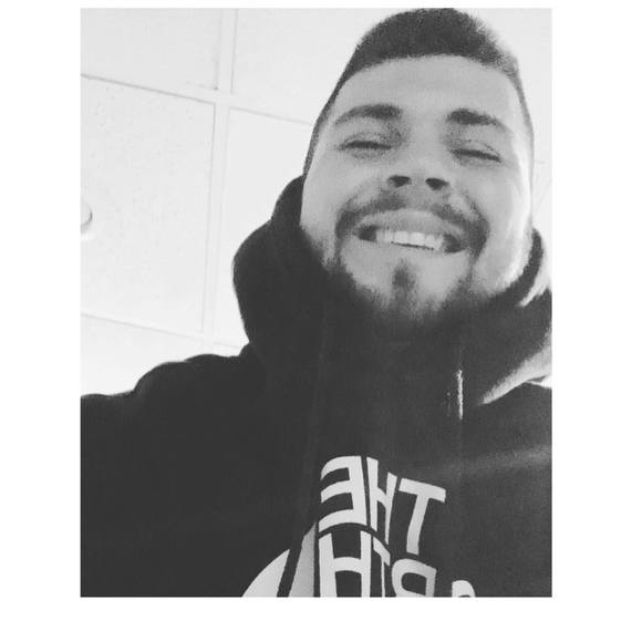 Profile Picture of Ryan Norvish (@ryannorvish) on Poshmark