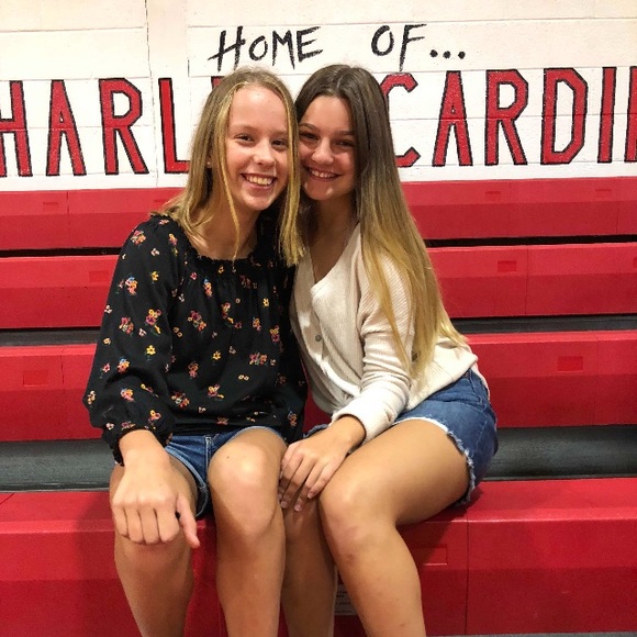 Profile Picture of Maya Dobry (@mayadobry17) on Poshmark