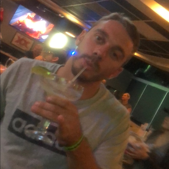 Chris Semchenko7 - Poshmark Profile Picture of Chris Semchenko7 (@semchenko7) on Poshmark