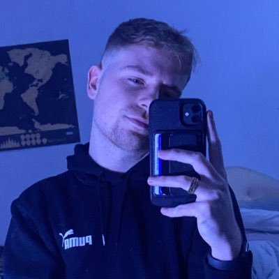 Profile Picture of Joe Holdsworth (@JHolds67) on Twitter