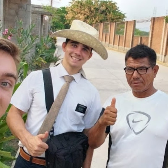 Profile Picture of Michael Westover (@michaelwesto971) on Poshmark