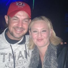 Profile Picture of Maureen Nicholson (@Maureen24483089) on Twitter