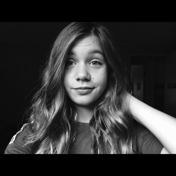 Profile Picture of Anna Forberg (@annaforberg) on Poshmark