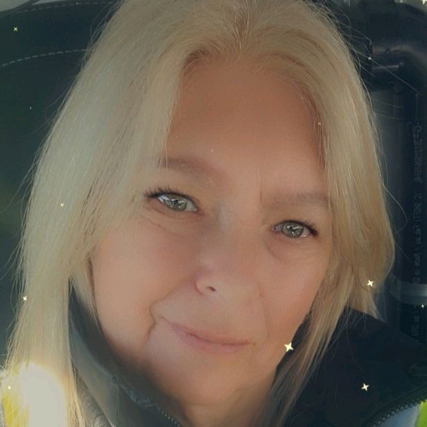 Profile Picture of 🇨🇦 💜 lilnitehawk 💜 🇨🇦 (@cindychristman625) on Tiktok