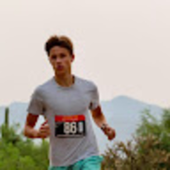 Profile Picture of Matt Pueschner (@mattpueschner) on Poshmark