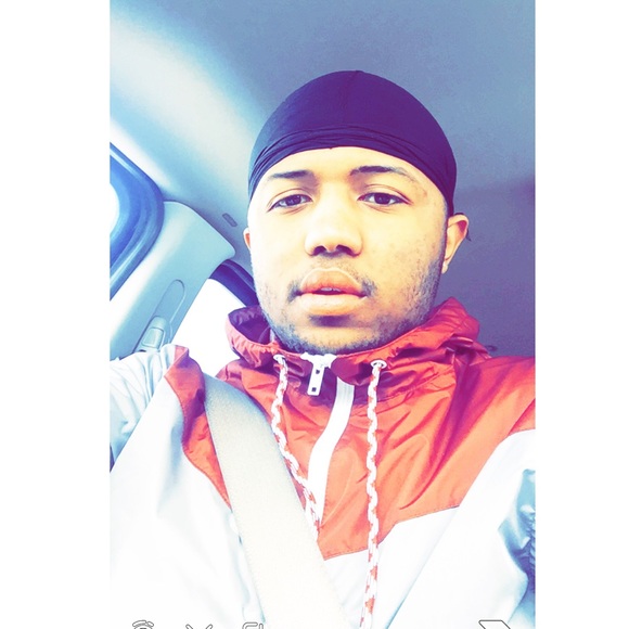 Profile Picture of Brandon Hanks (@bhanks315) on Poshmark