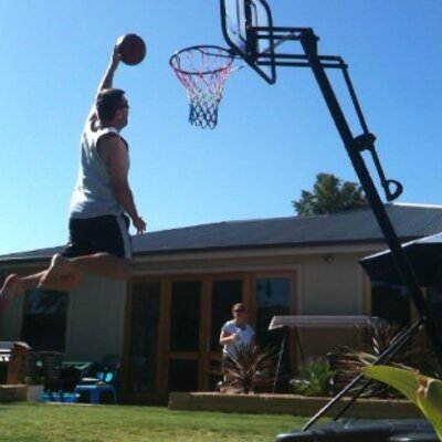 Profile Picture of Mike Veasey (@mikev007) on Twitter