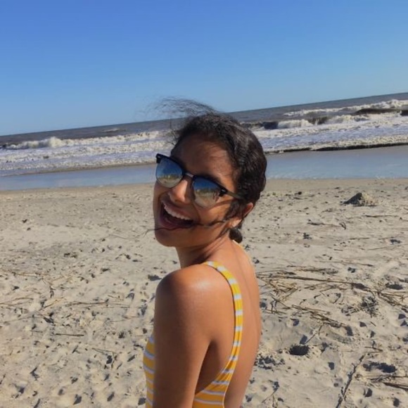 Profile Picture of Aracely Quintero (@jessica_buckets) on Poshmark