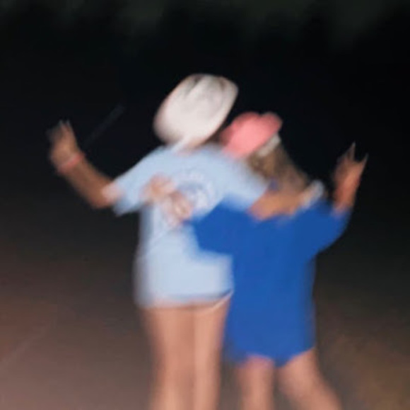 Profile Picture of Julia Brooke (@juliabrooke625) on Poshmark