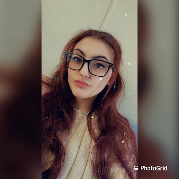 Profile Picture of Rachel Vidojevski (@rvidojevski) on Poshmark