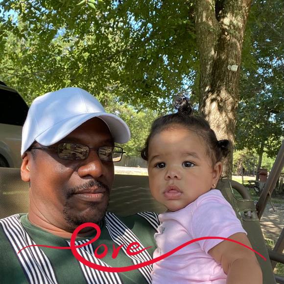 Profile Picture of Terry Holmes (@terryholmes) on Poshmark