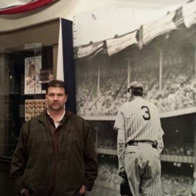 Profile Picture of Thomas Livezey (@tom_livezey) on Twitter