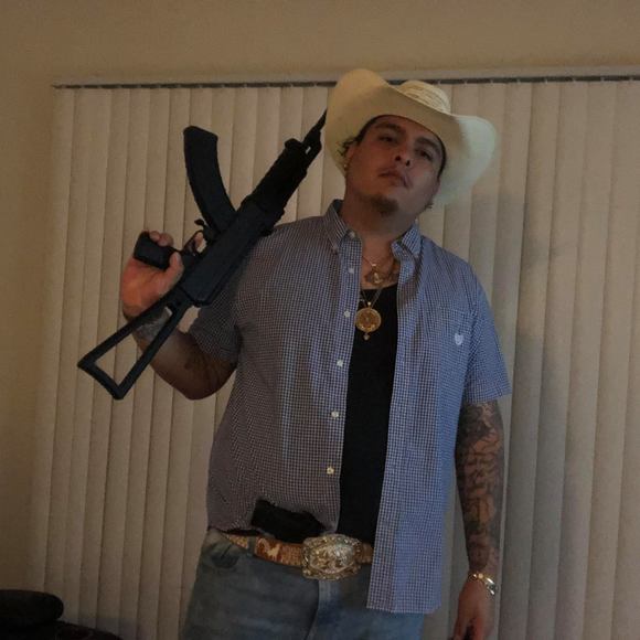 Profile Picture of Carlos Aguilera (@acarlos59) on Poshmark