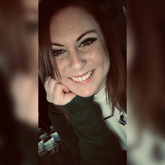 Profile Picture of Lindsay Gulsby (@lgulsby) on Poshmark