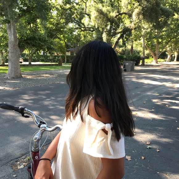 Profile Picture of Lisa Kennedy (@kimkim3700) on Poshmark