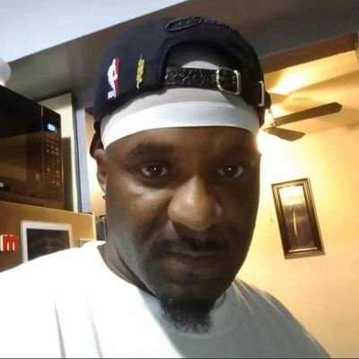 Profile Picture of Lorenzo Heard (@LorenzoHeard6) on Twitter