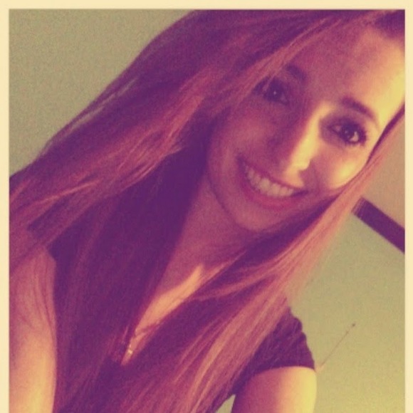 Profile Picture of Christy Cagle (@christy11301994) on Poshmark