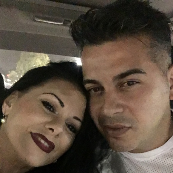 Profile Picture of Yusimi Figueroa (@yusylaz) on Poshmark