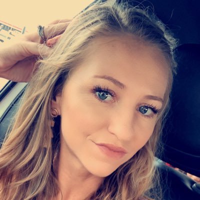 Profile Picture of Cassi Rodriguez (@cassrod0916) on Twitter