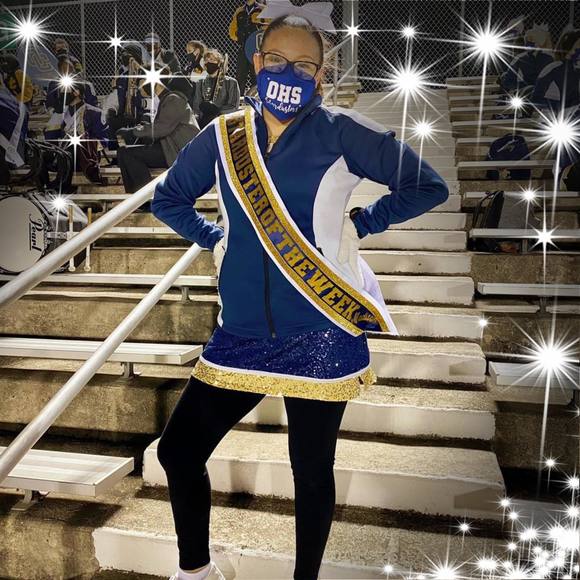 Profile Picture of Veronica Santacruz (@vsantacruz75) on Poshmark