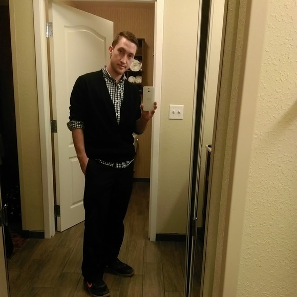 Profile Picture of Joshua Tisdale (@jtjtisdale) on Poshmark