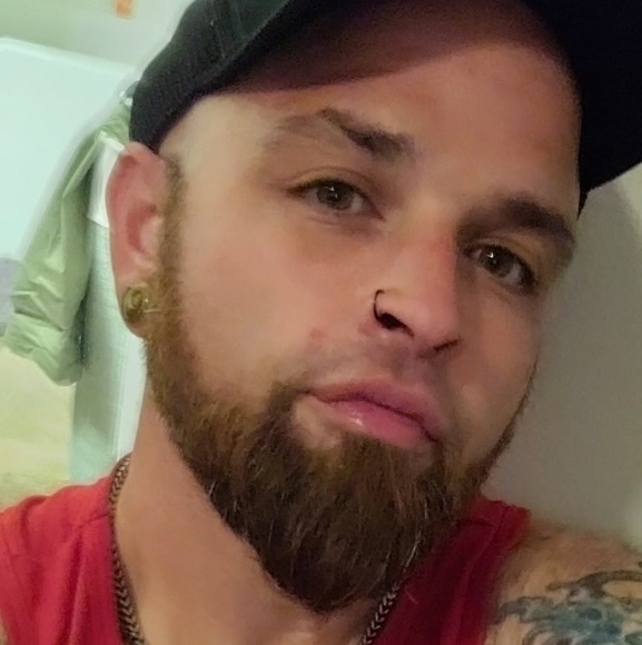Profile Picture of Matty Mcgehee (@mattymcgehee) on Poshmark