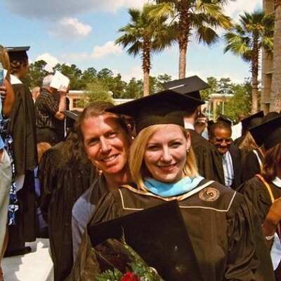 Profile Picture of Krista Vince Garland (@K_VinceGarland) on Twitter