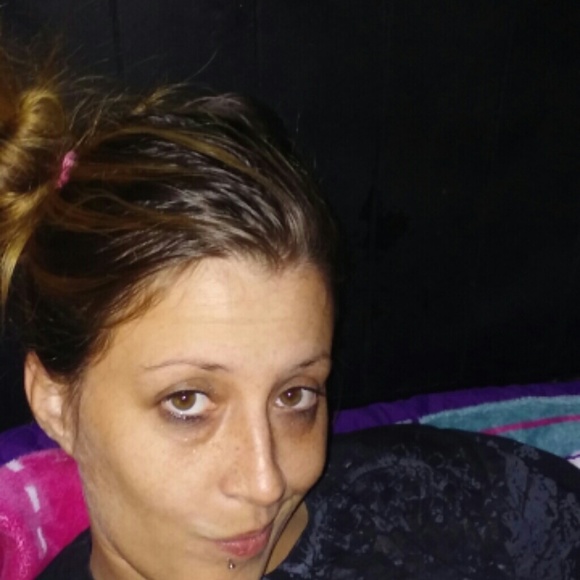 Profile Picture of Ashley Michka (@shortcake87) on Poshmark