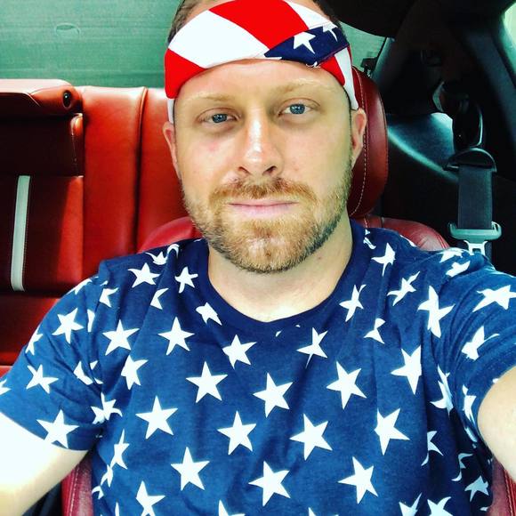 Profile Picture of Dustin Keeton (@keeton_dustin) on Poshmark