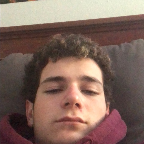 Profile Picture of Colin Granger (@colidobbin) on Poshmark