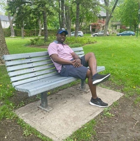 Profile Picture of Carlos Bento (@carlosbento) on Poshmark