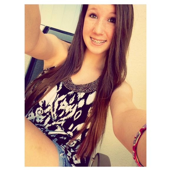 Abbie Dylinski - Poshmark Profile Picture of Abbie Dylinski (@abbiedylinski) on Poshmark