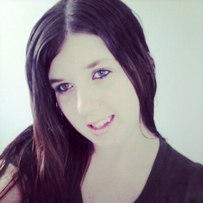 Profile Picture of Danielle Bowe (@bowe0910) on Twitter