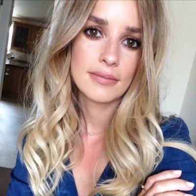 Profile Picture of Nina Walker MUA (@IamNinaV) on Twitter