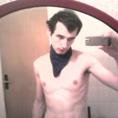 Profile Picture of Andy Günther (@BerlinGay27) on Twitter
