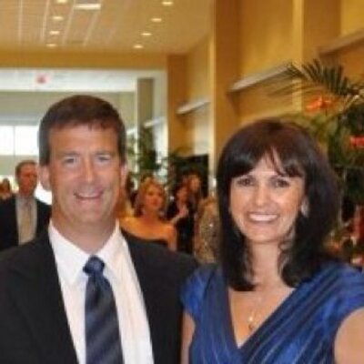 Profile Picture of Val Hansen (@Vhansen5) on Twitter