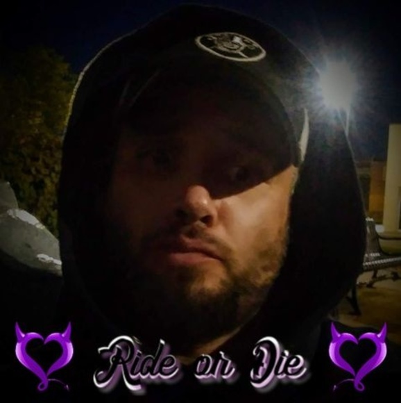 Profile Picture of Eugene Harty (@eugeneharty515) on Poshmark