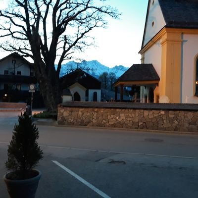 Profile Picture of Raymond Henley Sterley (@HenleySterley) on Twitter