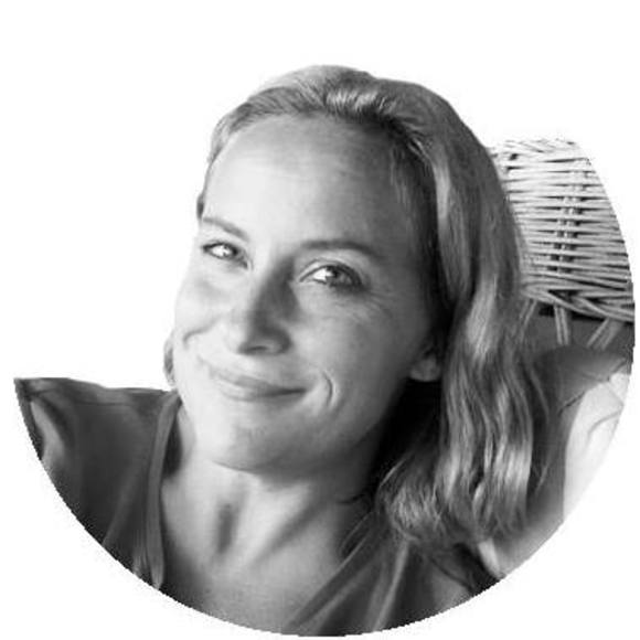Profile Picture of Caroline Loder (@cjneylon) on Poshmark