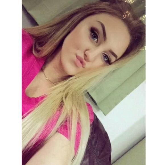 Profile Picture of Ashley Lagan (@itsashleeeyl) on Poshmark