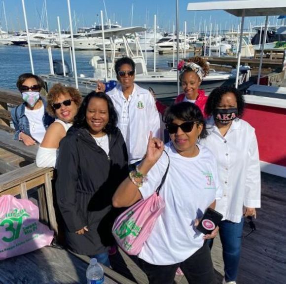 Profile Picture of Rasheda Bell (@bellras) on Poshmark