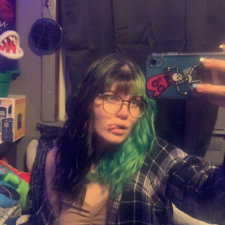 Elysia_r - Tiktok Profile Picture of Elysia_r (@elysia_r) on Tiktok