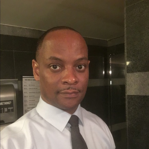 Dennis Perkins - Poshmark Profile Picture of Dennis Perkins (@perk430) on Poshmark