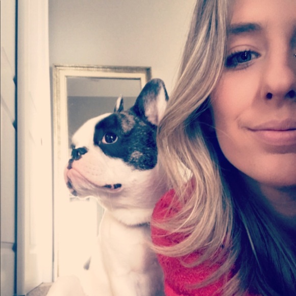 Profile Picture of Nicole Dicillo (@ndicillo) on Poshmark