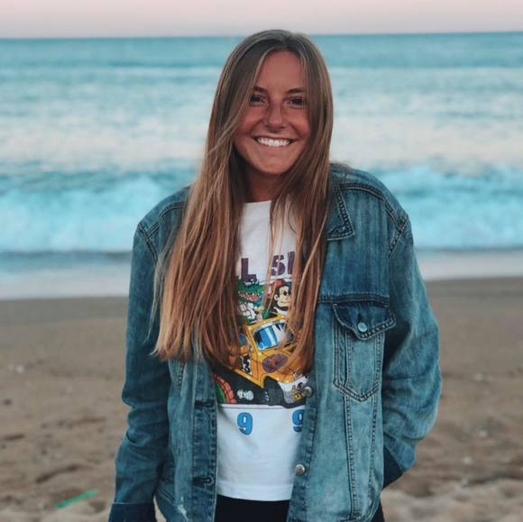 Profile Picture of Marissa Groothuis (@bffs4ever97) on Poshmark