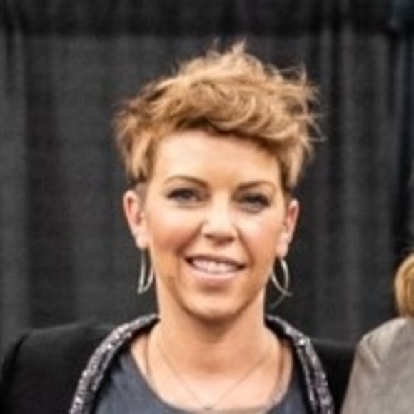 Jesse Marcks - Poshmark Profile Picture of Jesse Marcks (@jessemarcks) on Poshmark