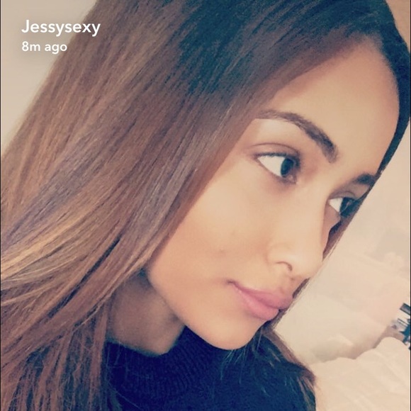 Profile Picture of Jessica Burgos (@jessysexy27) on Poshmark