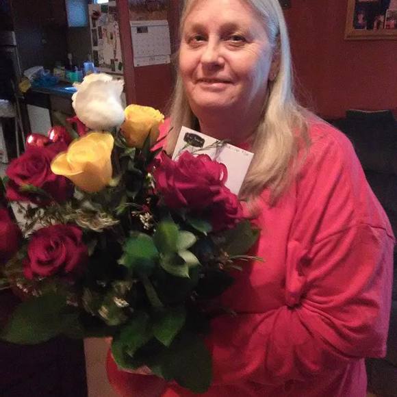 Profile Picture of Joyce Newvine (@joycenewvine60) on Poshmark