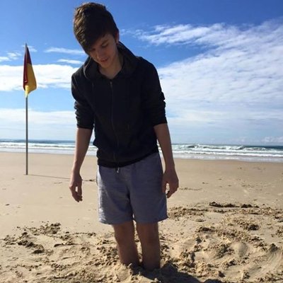 Profile Picture of Joshua Hooper (@Joshhooper1999) on Twitter